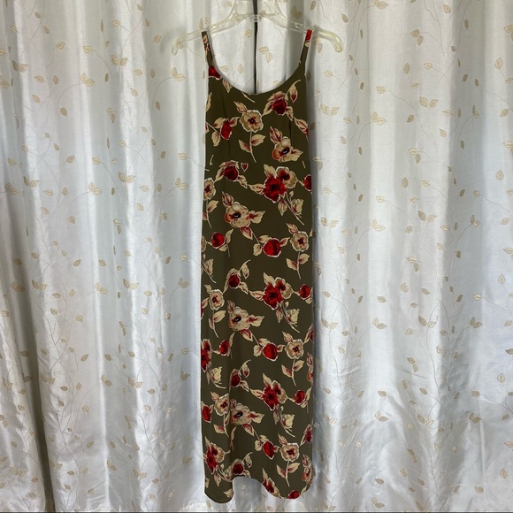 90'S IT GIRL - Picture 8 of 11